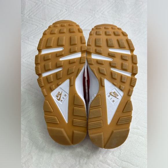 41: Nike Womens Air Huarache Run SD Gym Red/ Gym Red- Speed Red Size: 6 - Picture 7 of 9